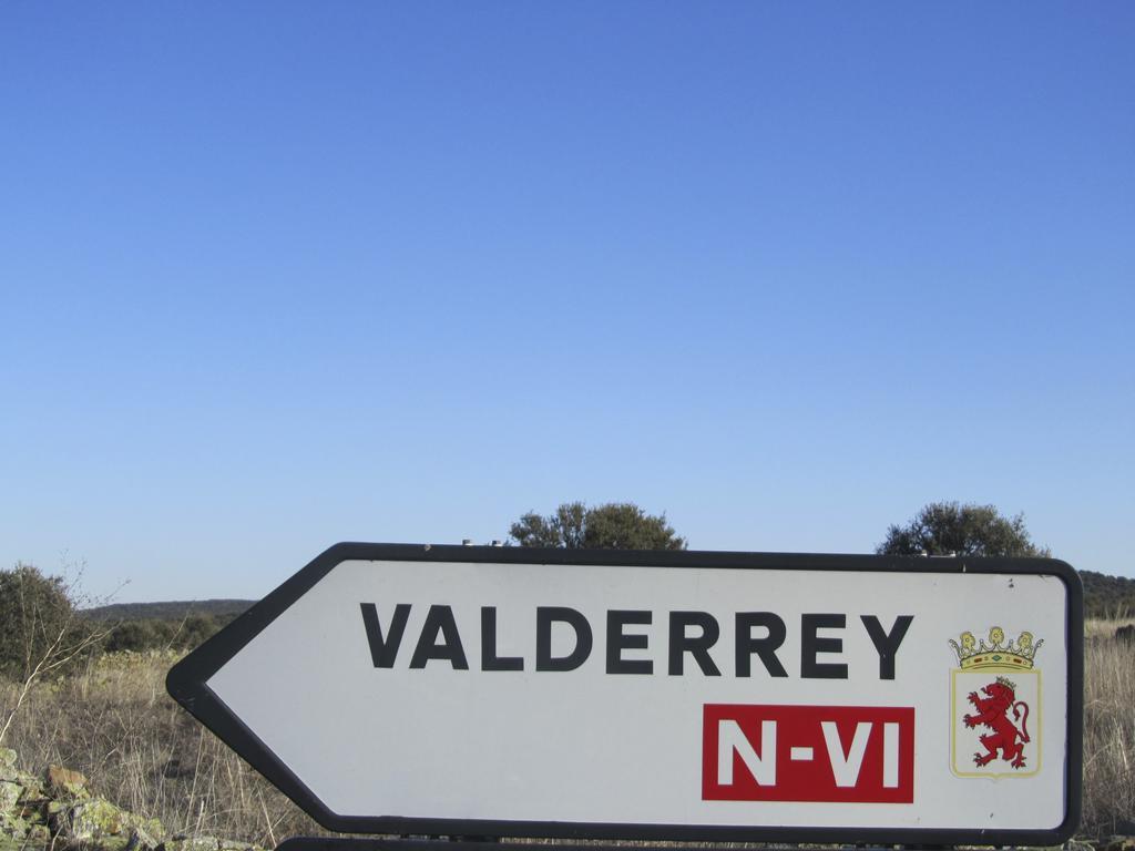 B&B A Ti Valderrey Bagian luar foto