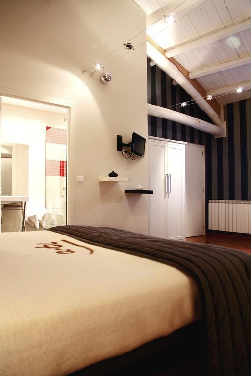 B&B A Ti Valderrey Ruang foto
