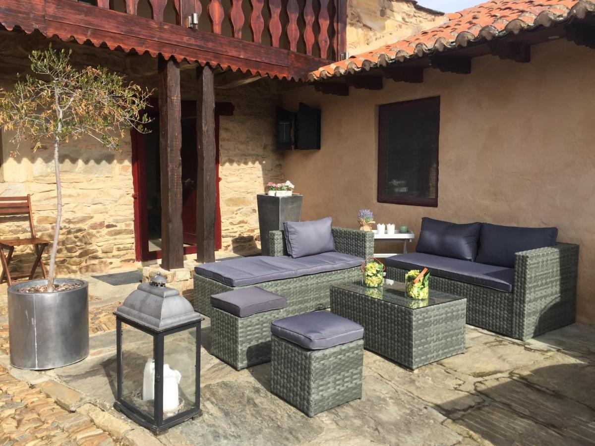B&B A Ti Valderrey Bagian luar foto
