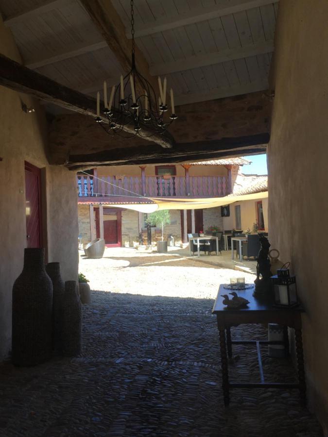B&B A Ti Valderrey Bagian luar foto
